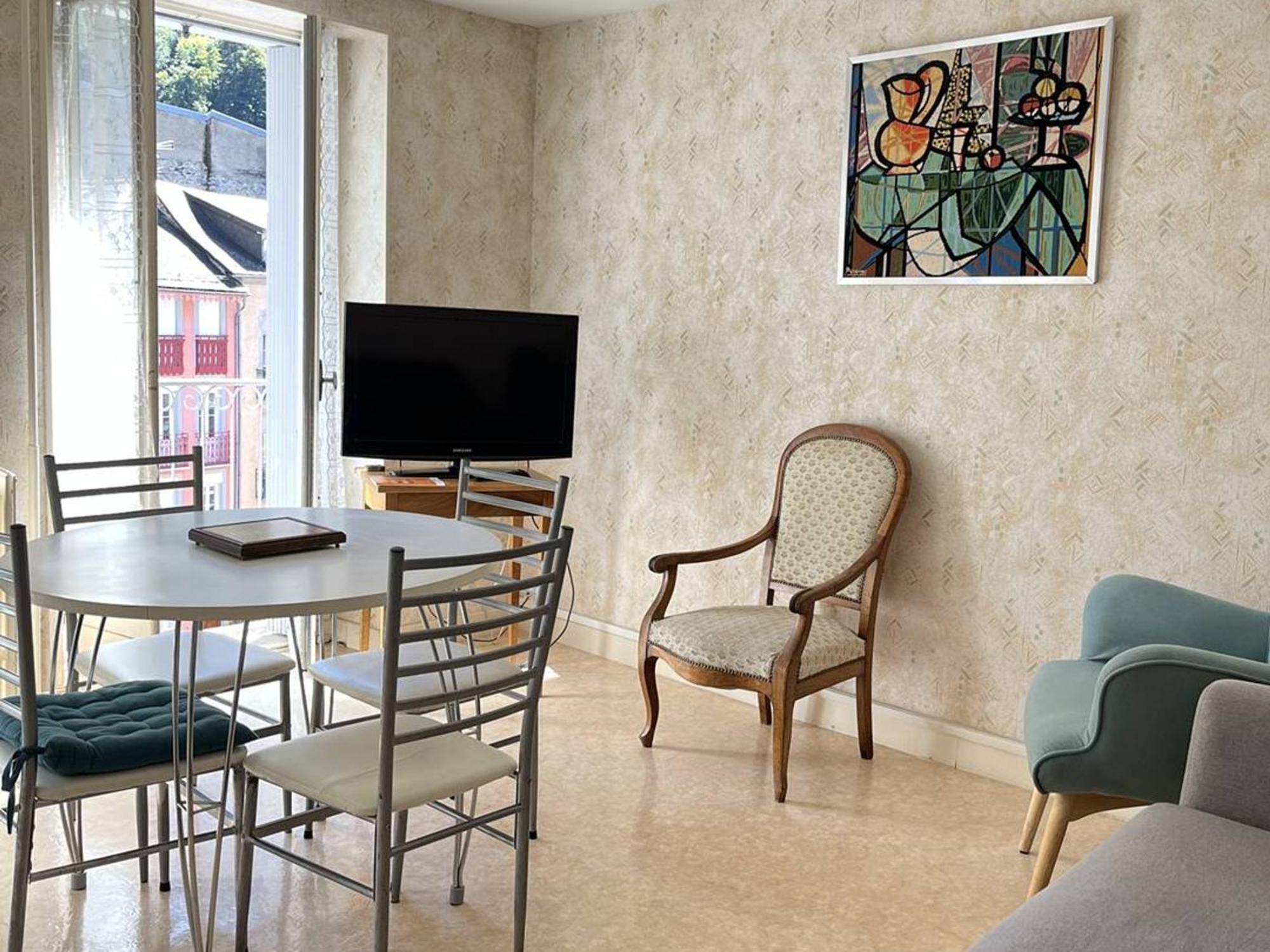 Appartement T3 Chaleureux Au Centre De Cauterets, 4 Couchages, Balcon Sud, Proche Thermes Et Telecabine - Fr-1-234-132 المظهر الخارجي الصورة