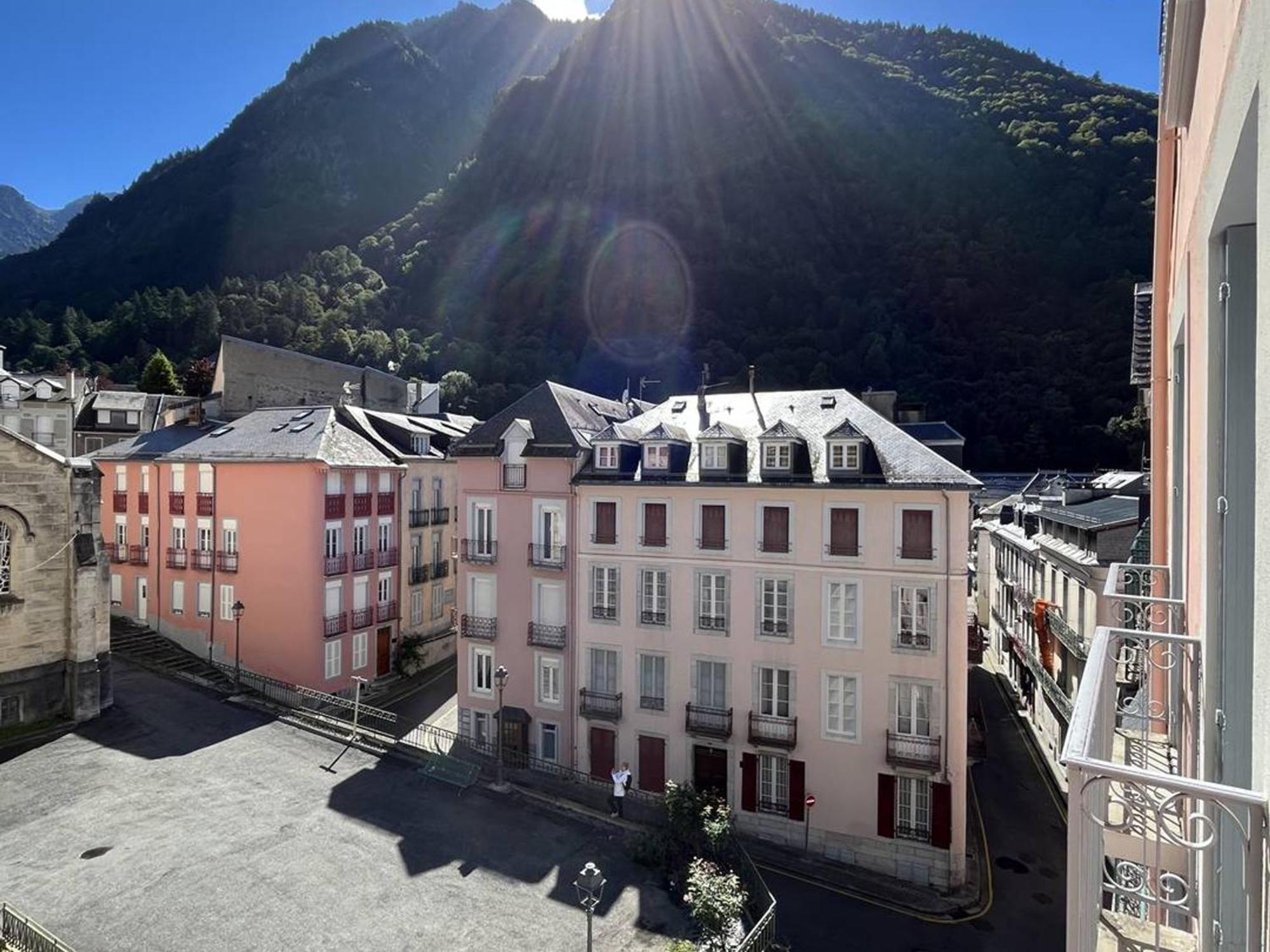 Appartement T3 Chaleureux Au Centre De Cauterets, 4 Couchages, Balcon Sud, Proche Thermes Et Telecabine - Fr-1-234-132 المظهر الخارجي الصورة